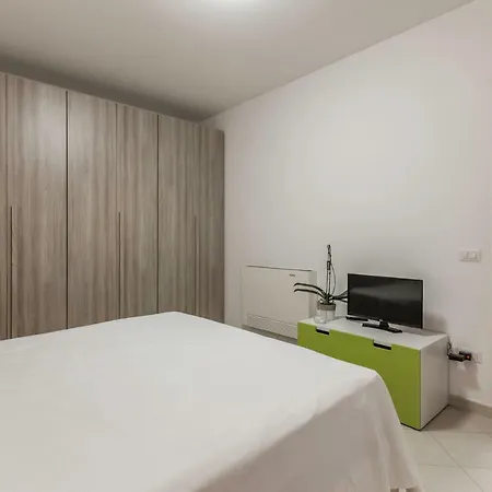 Freud 8, By Short Holidays Apartamento