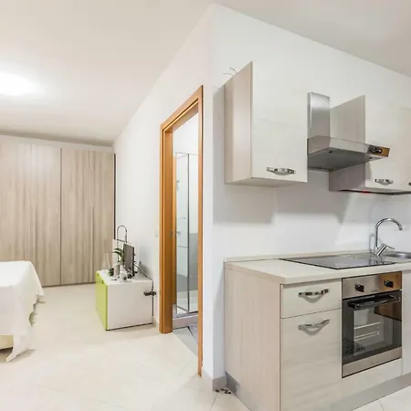Freud 8, By Short Holidays Apartamento